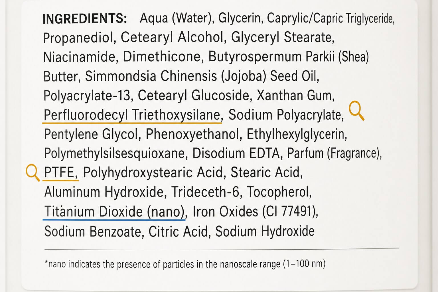 PFAS in Reinigungsmitteln und Oberflächenschutz: was sie sind, warum sie eingeschränkt werden und was sie ersetzt Inhaltsstoffetikett eines Reinigungsprodukts mit hervorgehobenen Fluoralkyl- und PTFE-Bezeichnungen als PFAS-Hinweise, daneben ein korrekt gekennzeichneter Nano-Inhaltsstoff