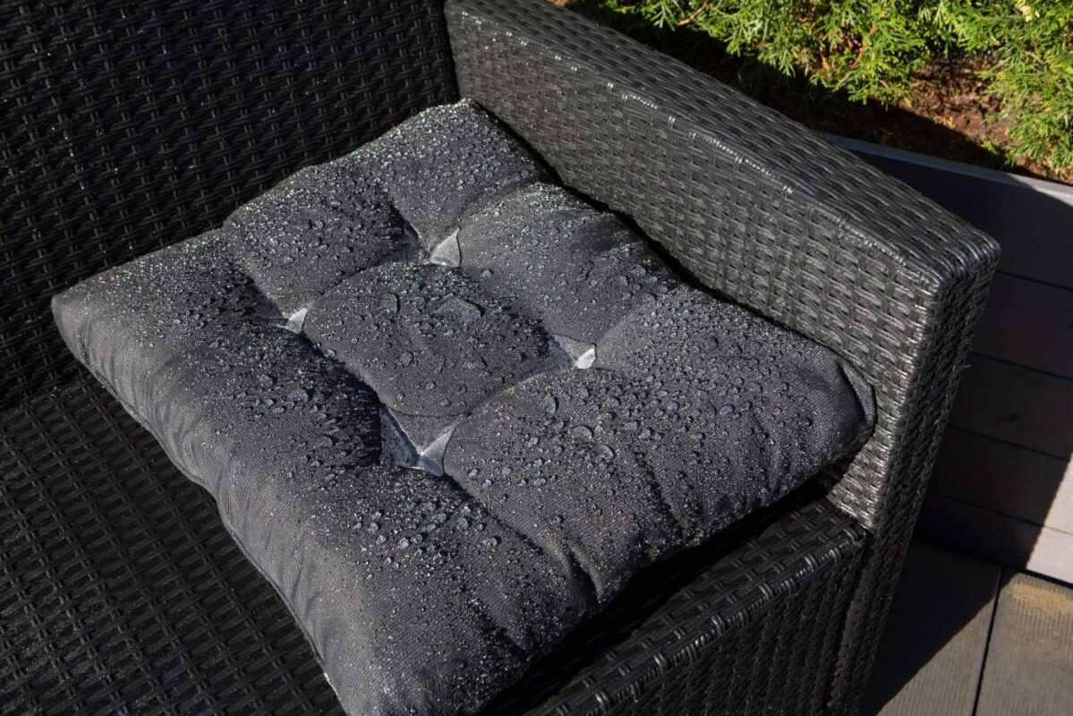 GoGoNano nano coating on garden furniture textile and leather