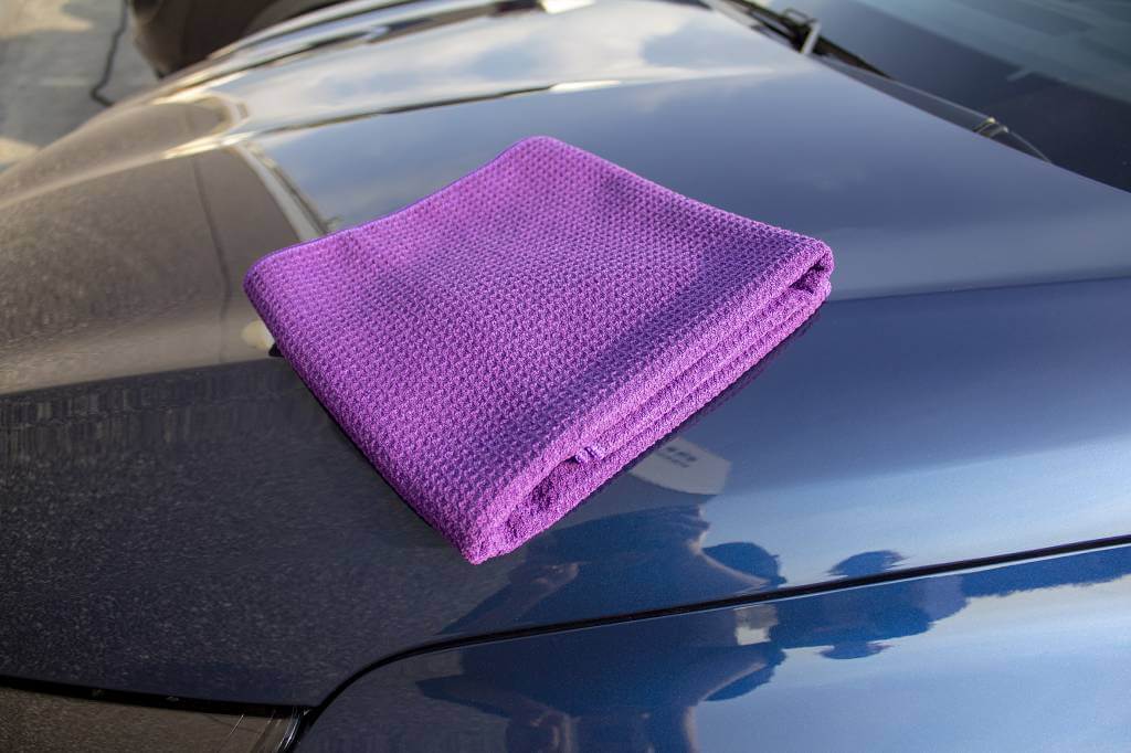 Absorbent waffle towel for car drying