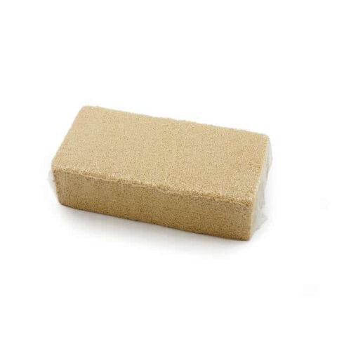 Rubber smoke sponge for dry cleaning and soot removal
