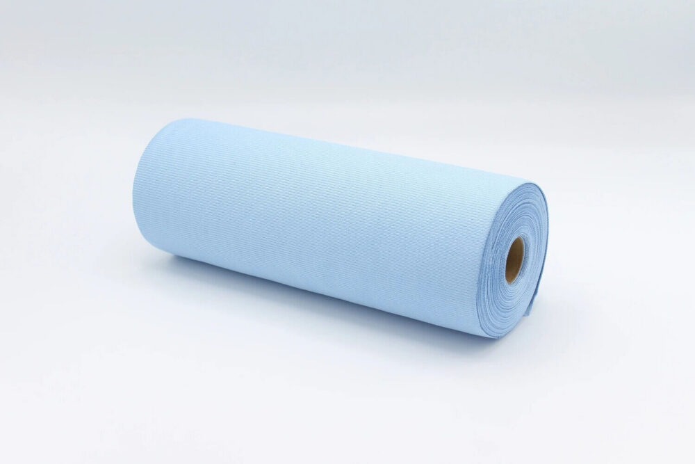 Tear-off roll of microfibre window cleaning cloths, blue
