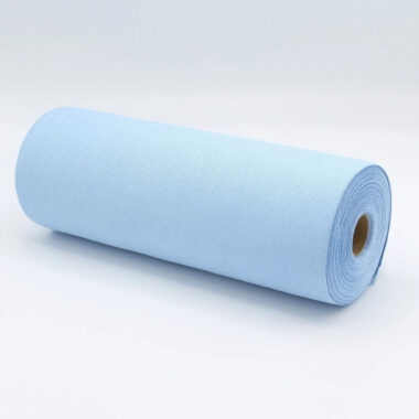 Tear-off roll of microfibre window cleaning cloths, blue