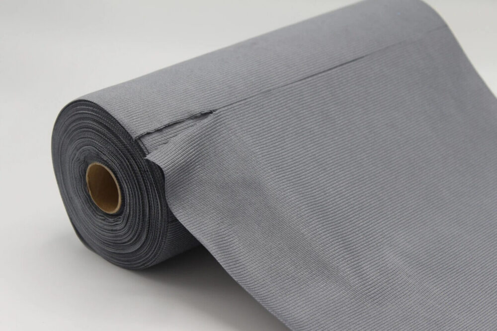 Roll of 50x Top Glass cleaning microfibre cloths with tear off design